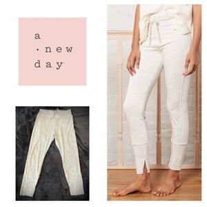 A new day Women’s Cream Bottoms